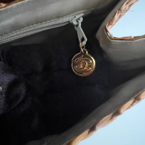 Vintage Chanel Wicker Shoulder Bag - Picture 10 of 10